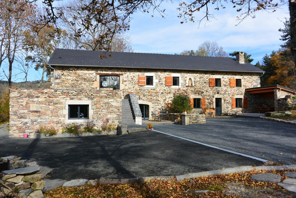 Vila Aux Pays Des Sucs Saint-Hostien Exteriér fotografie